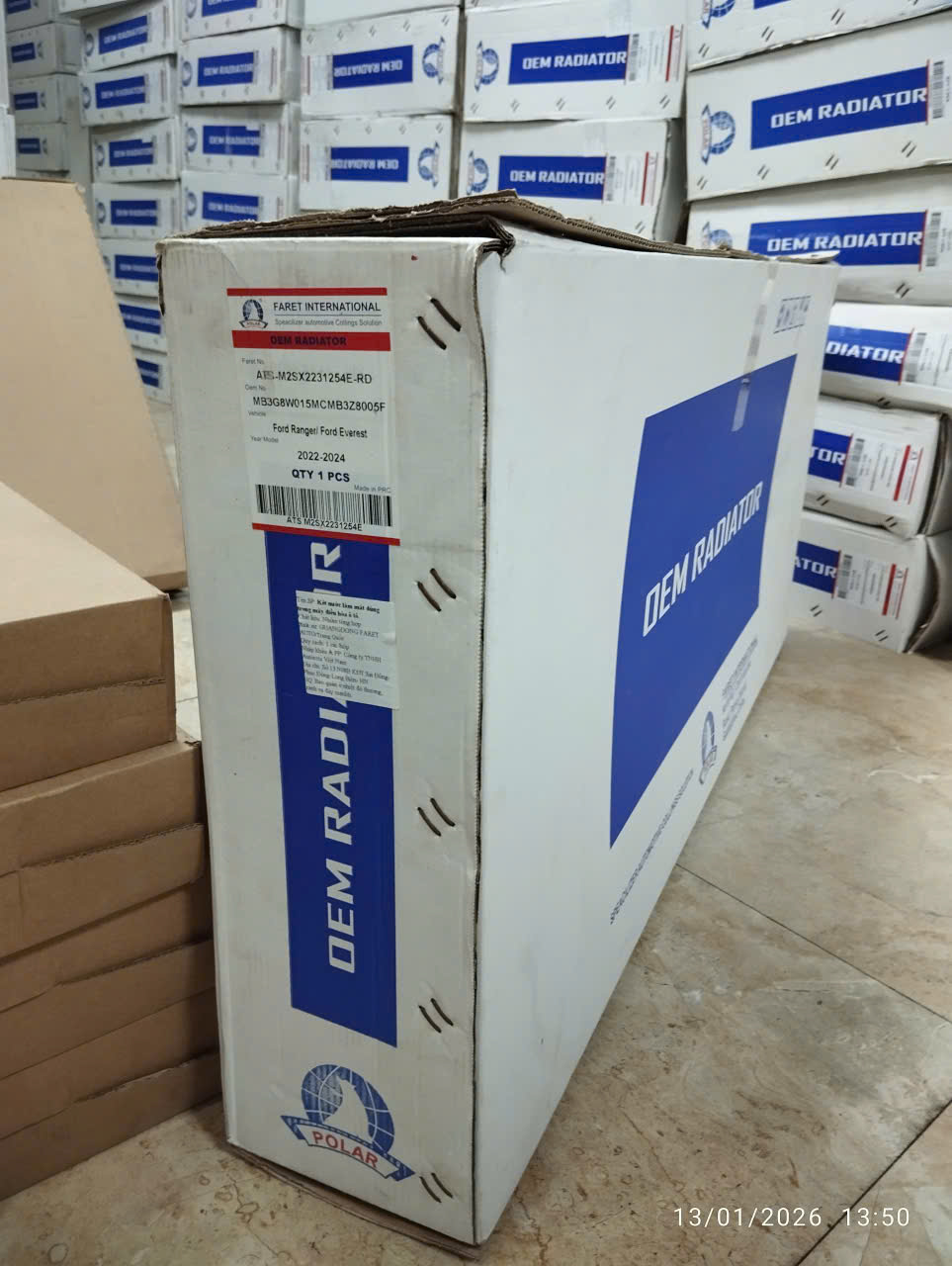 Két nước Ford Ranger/Everest (2022-2024) hàng (OEM) tiêu chuẩn theo mã chính hãng (mb3g8w015mc)